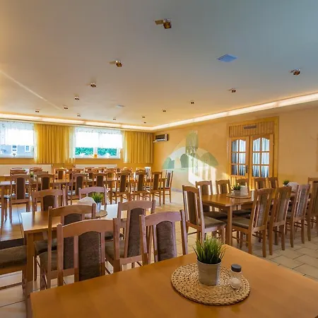 Familienherberge Hotel Luebbenau